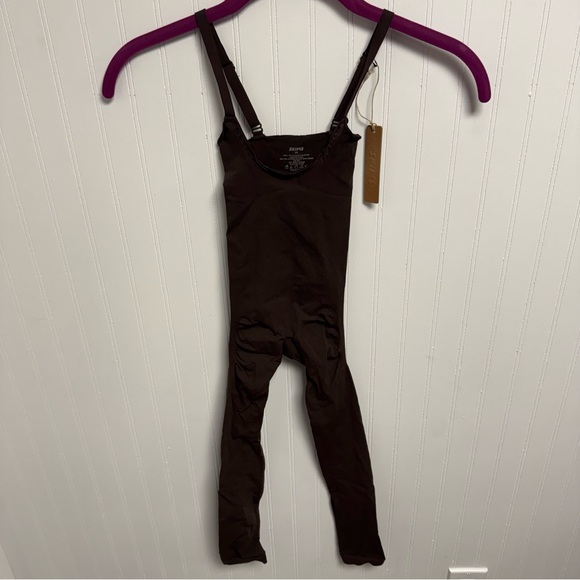 SKIMS Other - Skims Everyday Sculpt Open Bust Catsuit Espresso XXS